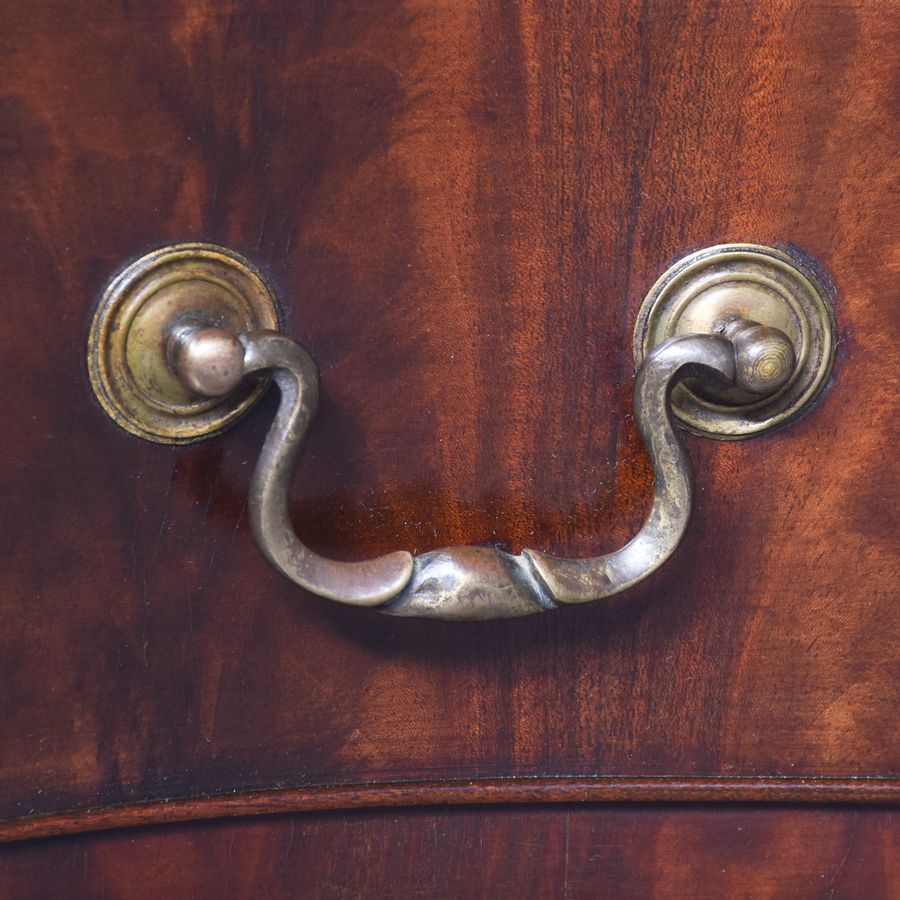 Antique George III Style Neat-Sized, Serpentine-Fronted, Mahogany Chest of Drawers