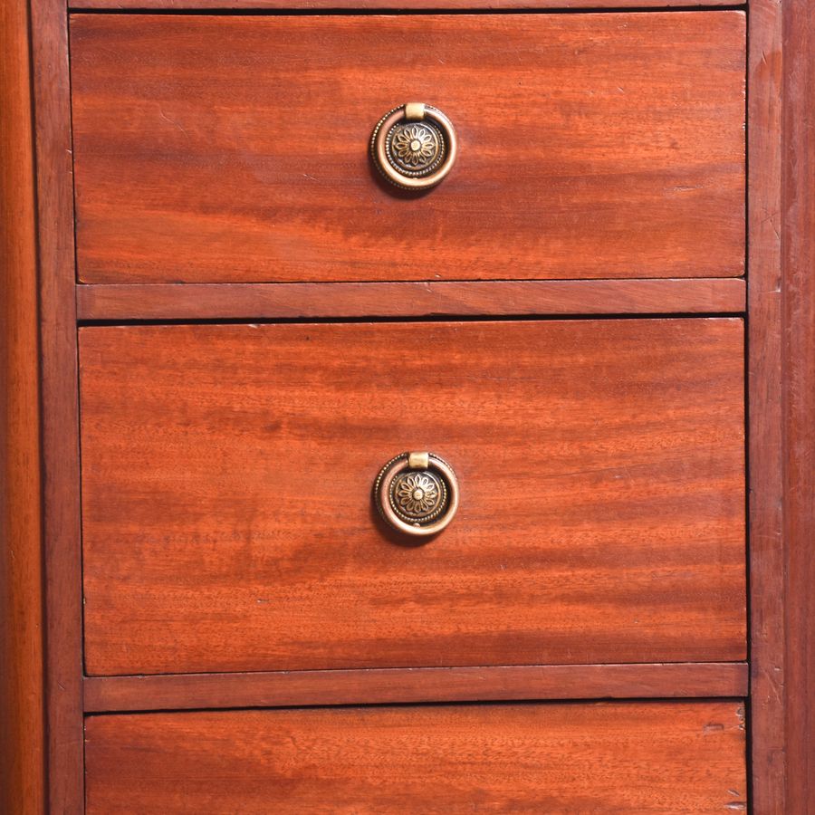 Antique Pair of Mid-Victorian Neat Size Mahogany Chest of Drawers/Bedside Lockers