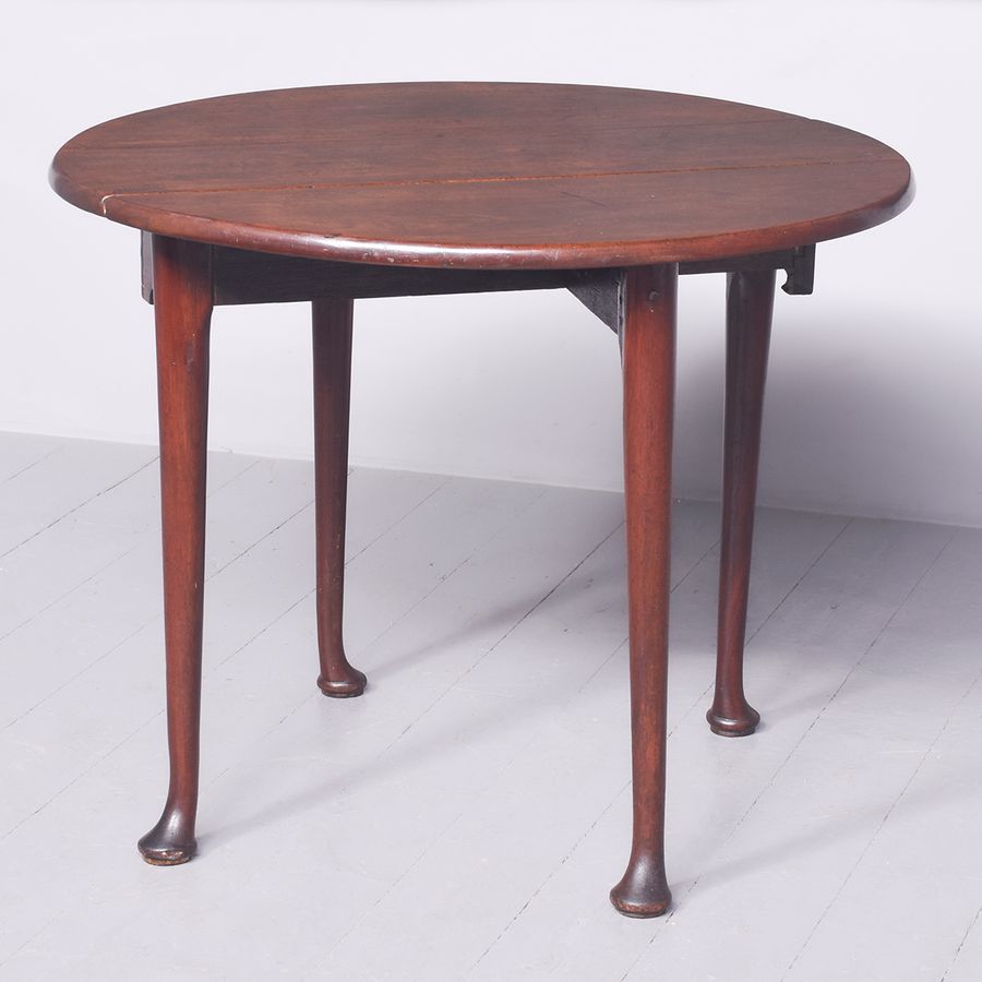 Antique George II Mahogany Drop Leaf Table in Excellent Condition 