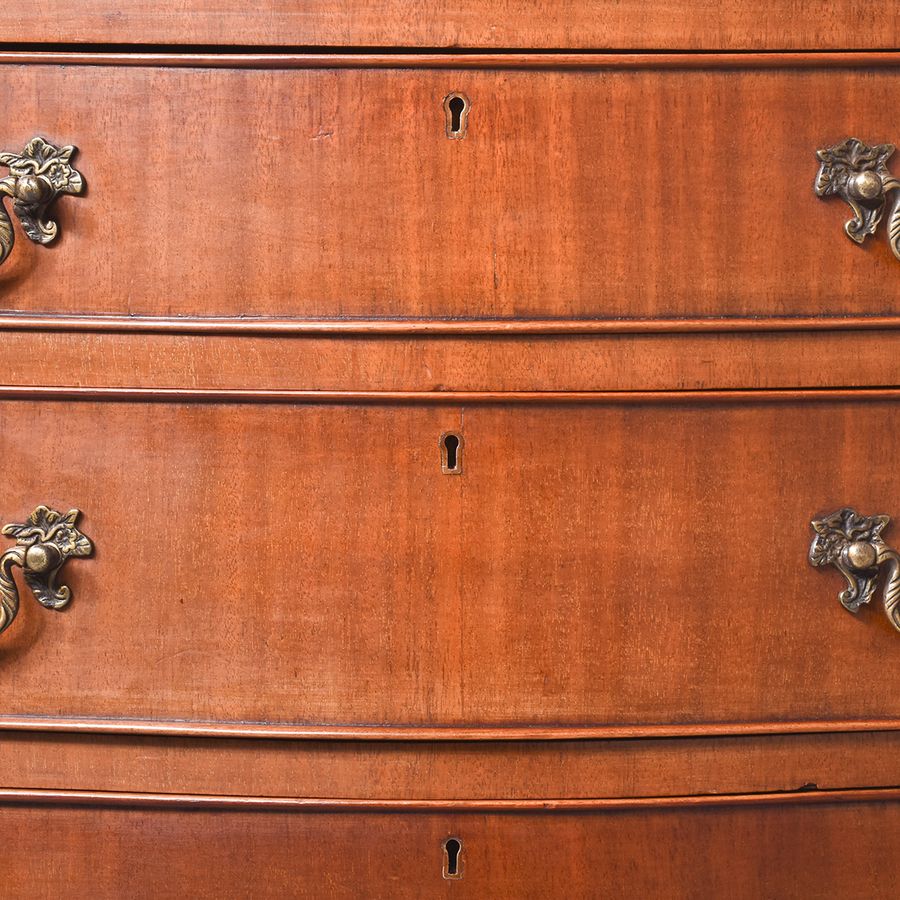 Antique Neat-Sized George III Style Mahogany Serpentine Fronted Chest of Drawers