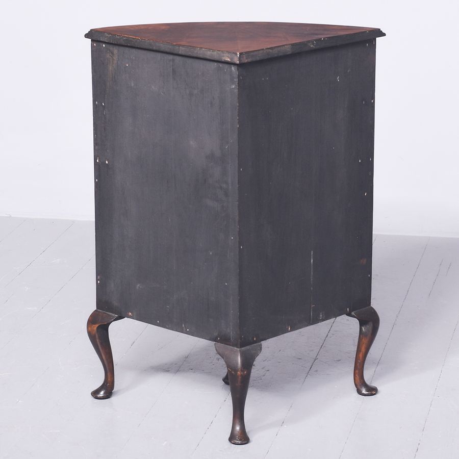 Antique Early Georgian-Style Figured Walnut Freestanding Corner Cabinet