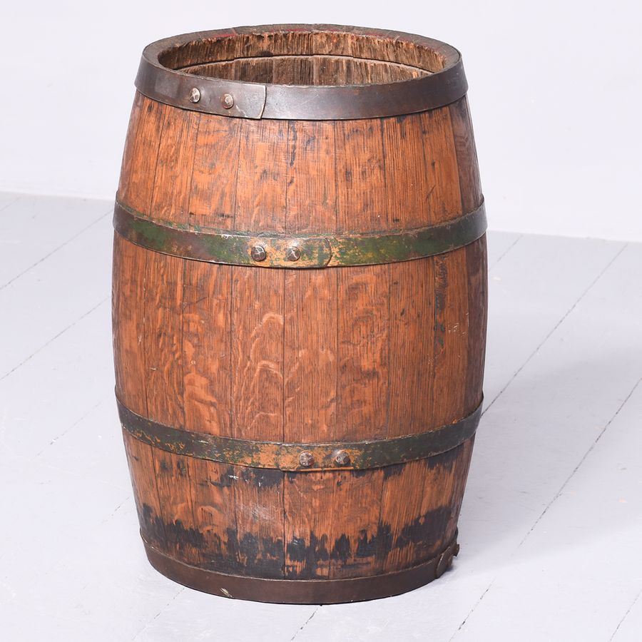 Oak Coopered Stick Stand Barrel in Quarter-Cut Oak with Steel Banding