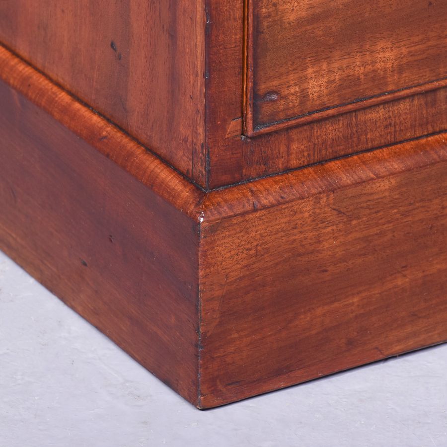 Antique Quality Mahogany Chest of Drawers