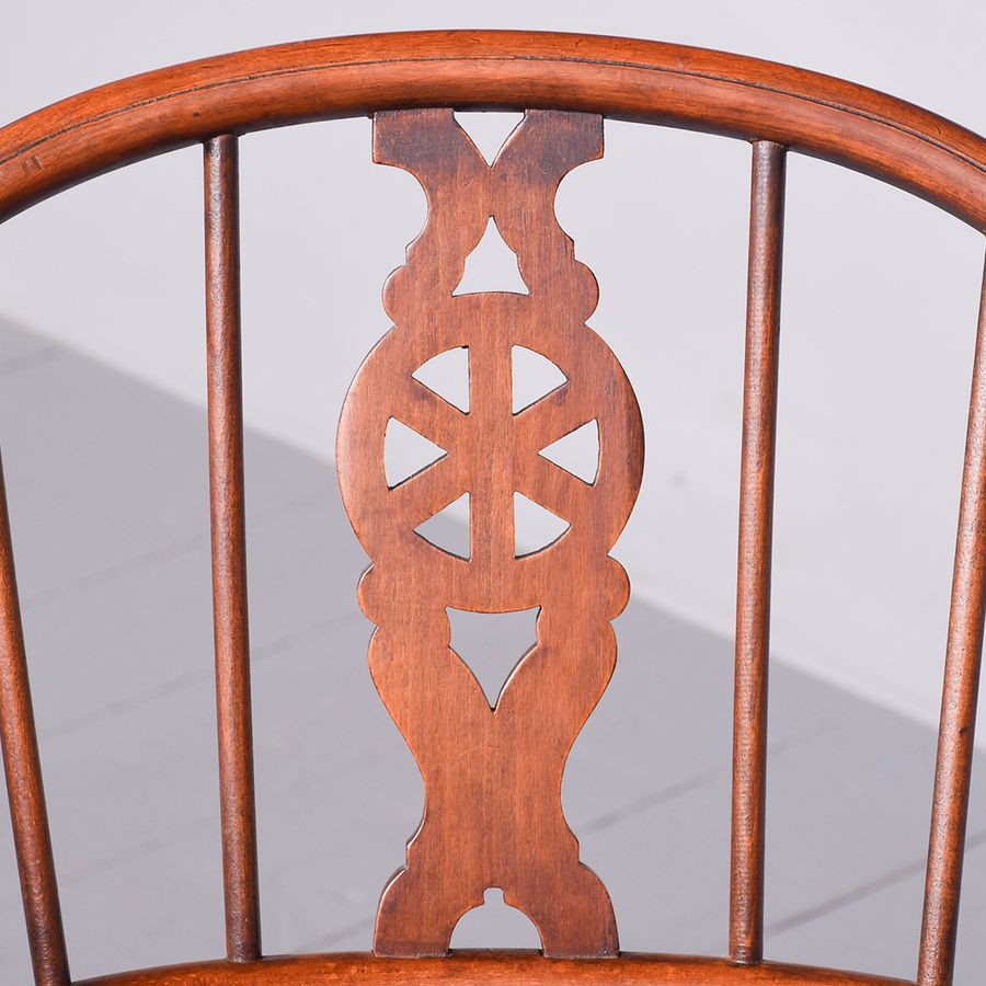 Antique Elm and Beech Windsor Chair