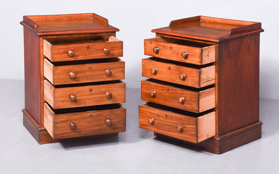 Antique Pair of Victorian Small Mahogany Chest of Drawers/Bedside Lockers