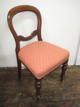 Antique Set of 6 Victorian Mahogany Balloon Back Chairs