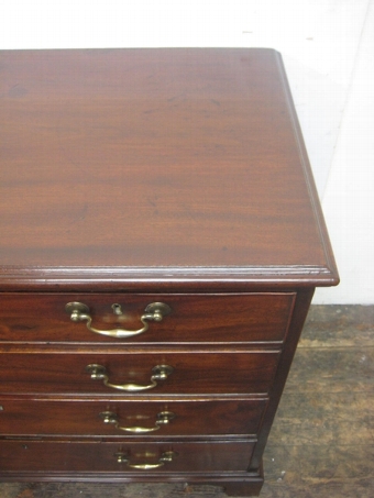 Antique George III Neat Sized Mahogany Chest of Drawers