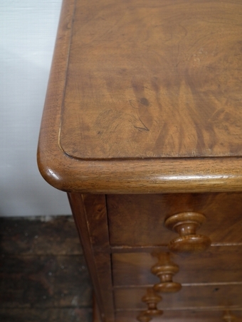 Antique Pair of Victorian Burr Walnut Bedside Cabinets