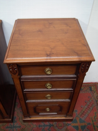 Antique Pair of Large Victorian Mahogany Bedside Cabinets