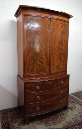 :SALE: George III Mahogany Bow Fronted Linen Press