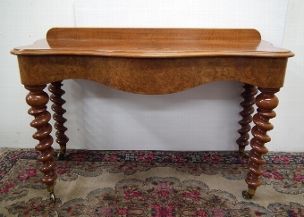Antique Mid Victorian Exhibition Quality Burr Walnut Side Table