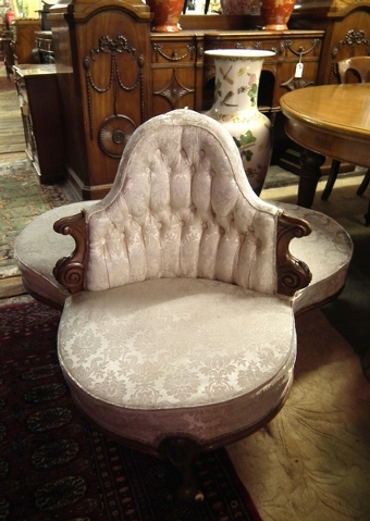 Mid Victorian 3 Seat Conversation Sofa