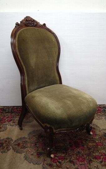 Mid Victorian Carved Walnut Ladies Chair