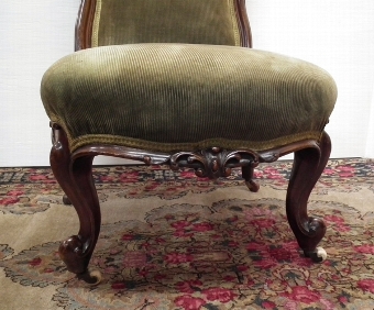 Antique Mid Victorian Carved Walnut Ladies Chair