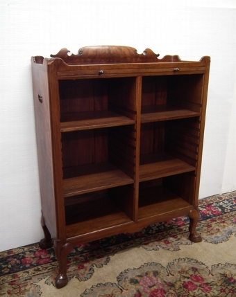 Whytock & Reid Exhibition Quality Mahogany Bookcase