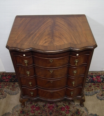 Antique George II Style Serpentine Bachelors Chest of Drawers