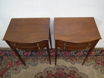 Antique Pair of George III Style Mahogany Bow Fronted Bedside Cabinets