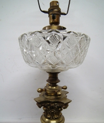 Antique Victorian Floor Standing Oil Lamp