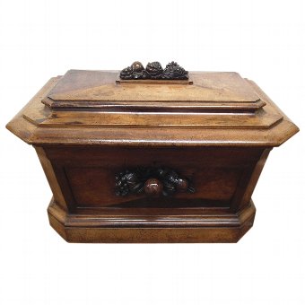 Large Early Victorian Mahogany Cellarette