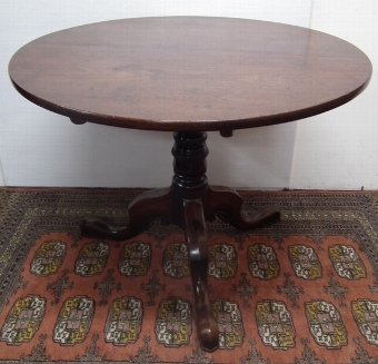 Antique Late George II Irish Mahogany Snap Top Breakfast Table