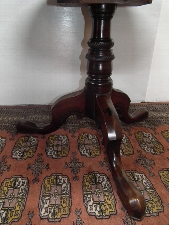 Antique Late George II Irish Mahogany Snap Top Breakfast Table