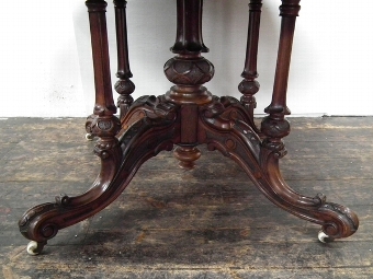 Antique Mid Victorian Burr Walnut Oval Breakfast/Loo Table