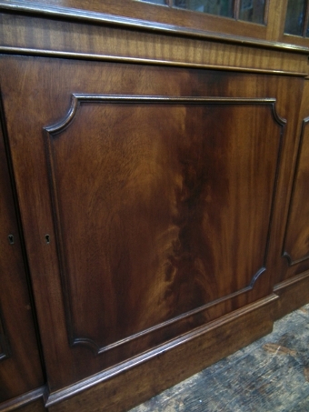 Antique Georgian Style Mahogany 3 Door Cabinet Bookcase