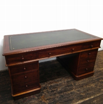 Mid Victorian Mahogany Pedestal Desk