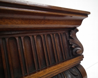 Antique Carved Mahogany Wall Bracket