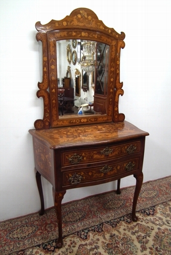 :SALE: Dutch Walnut Dressing Table