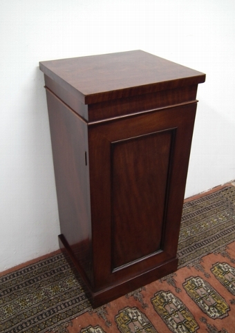William IV Mahogany Pedestal Locker
