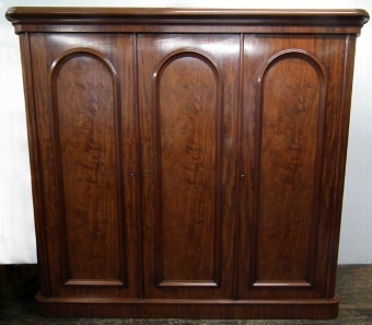 Victorian Mahogany 3 Door Wardrobe