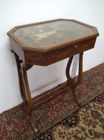 Victorian Marquetry Inlaid Bijouterie/Curio Table