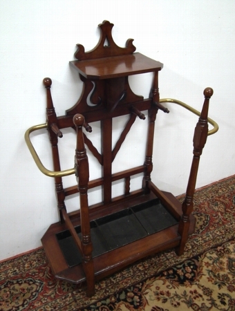 Aesthetic Movement Stick Stand