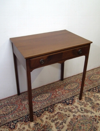 Whytock & Reid Style Mahogany Side Table