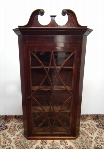 Antique :SALE: George IV Mahogany Inlaid Corner Cupboard