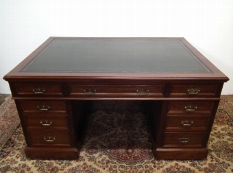 Late Victorian Mahogany Partners Desk