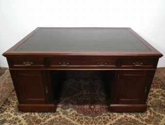 Antique Late Victorian Mahogany Partners Desk