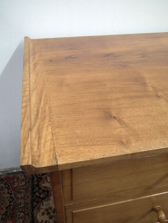 Antique Whytock & Reid Walnut Chest of Drawers
