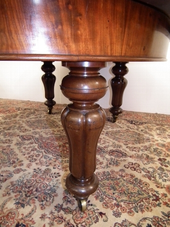 Antique Victorian Mahogany Dining Table