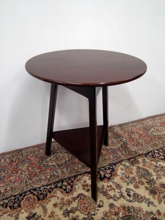 Rare George III Mahogany Cricket Table