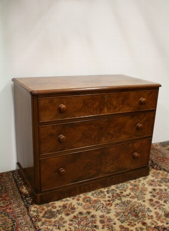 Mid Victorian Burr Walnut Chest of Drawers
