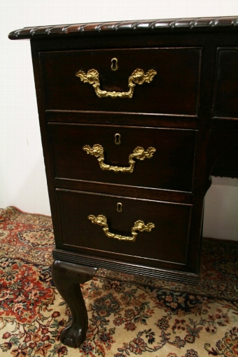 Antique Chippendale Style Kneehole Desk