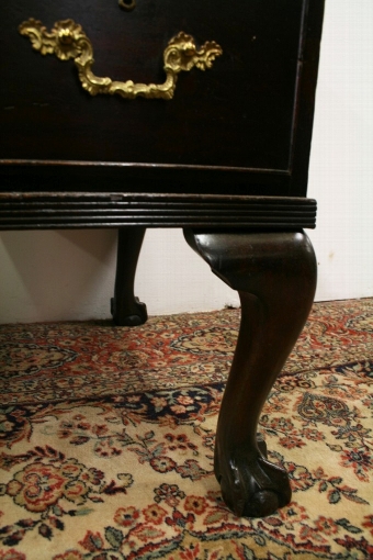 Antique Chippendale Style Kneehole Desk