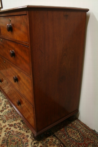 Antique Early Victorian Mahogany Chest of Drawers