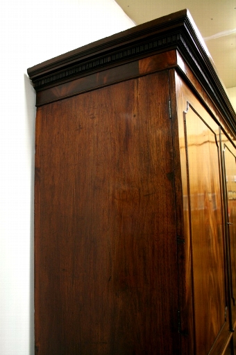 Antique George III Mahogany 2 Door Wardrobe