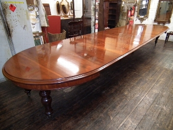 Mid Victorian Mahogany Dining Table