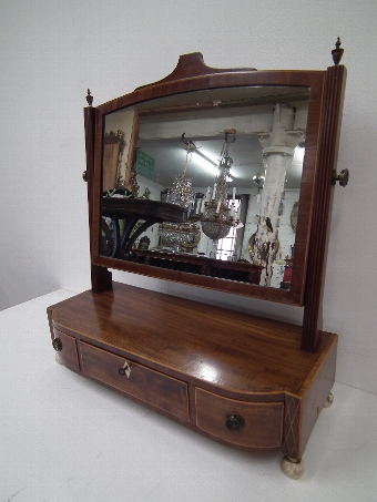 Early George IV Mahogany Toilet Mirror