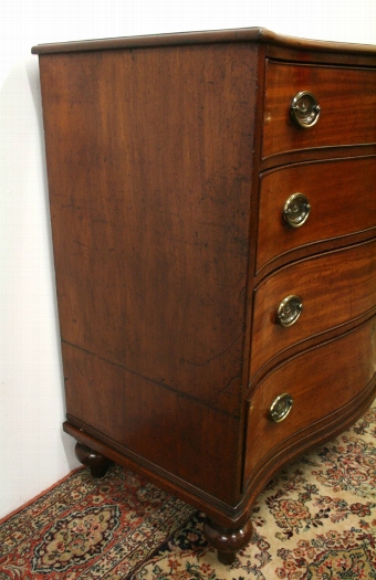 Antique George III Serpentine Mahogany Chest of Drawers