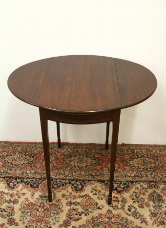 Antique George II Style Neat Sized Pembroke Table